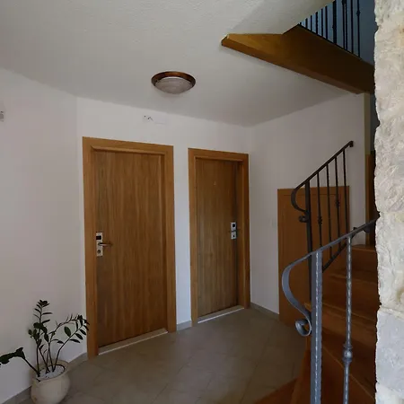 And Desideria Appartement *