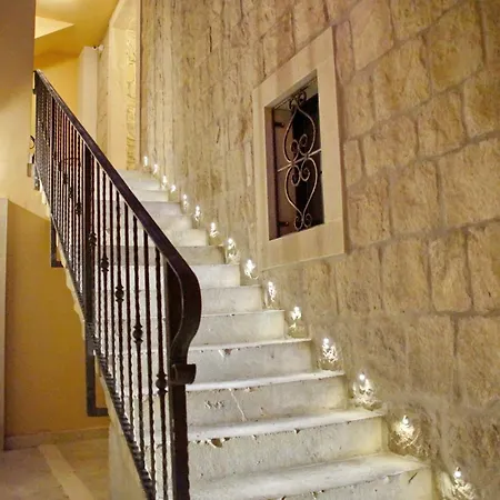 And Desideria Appartement
