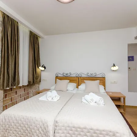 Appartement And Desideria Split