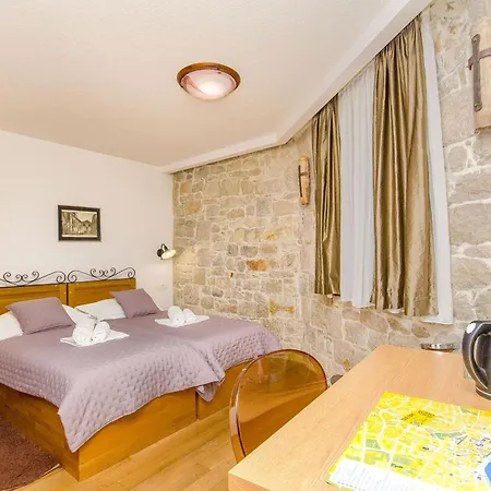 Appartement And Desideria