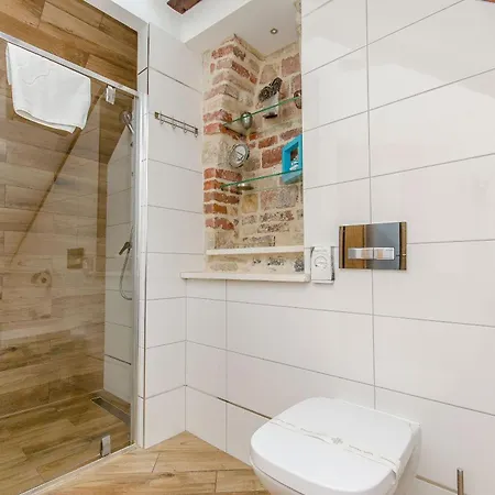 And Desideria Appartement *