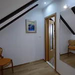 And Desideria Appartement