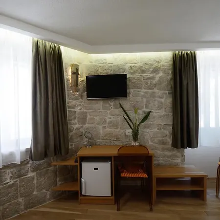 Desideria Guest house 4*