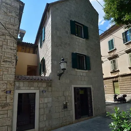 Guest house Desideria 4*