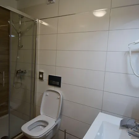 And Desideria Apartamento