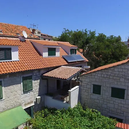 Apartment And Rooms Desideria Appartement Split