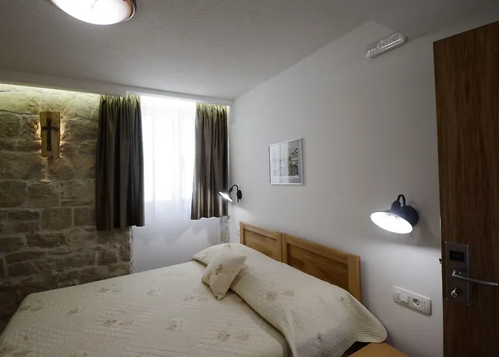 Apartment And Rooms Desideria Appartement Split