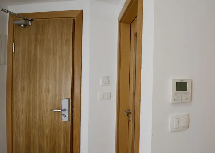 Apartment And Rooms Desideria