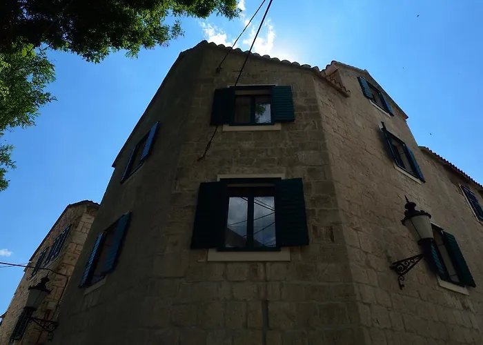 Apartment And Rooms Desideria