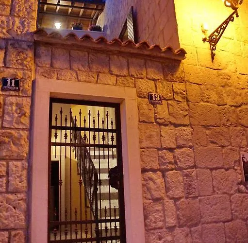 Apartment And Rooms Desideria Split