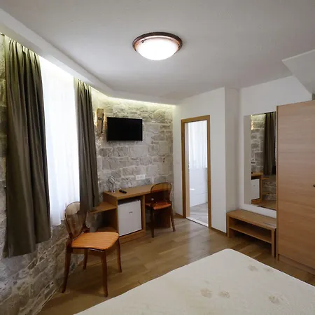 Desideria Gasthuis 4*