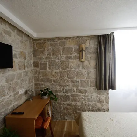 And Desideria Apartman