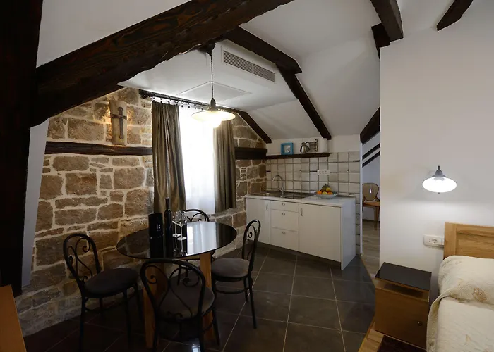 Apartman And Desideria