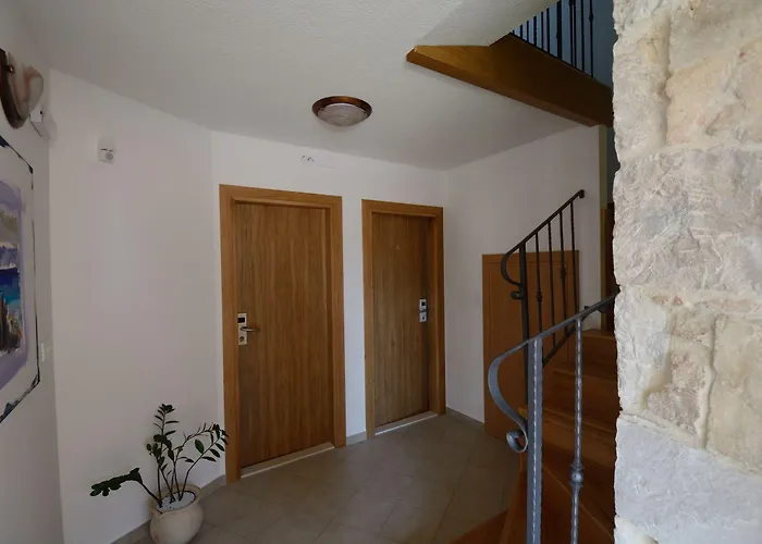 And Desideria Apartman *