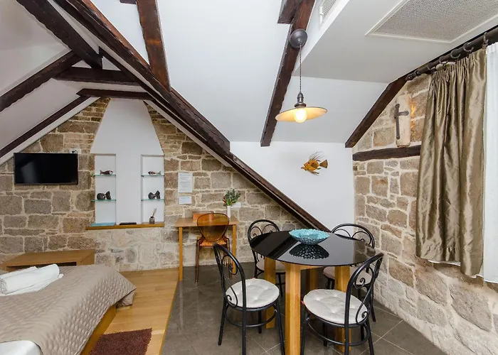 Apartman And Desideria Split